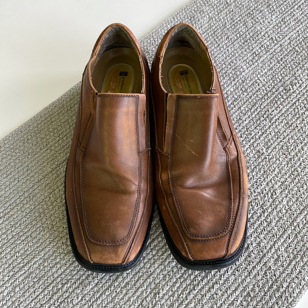 Dockers Cognac Brown Genuine Leather Loafers Pro Style All Motion Comfort Sz 11M